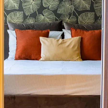Apartment Fashion & Design District- Fancy Milan